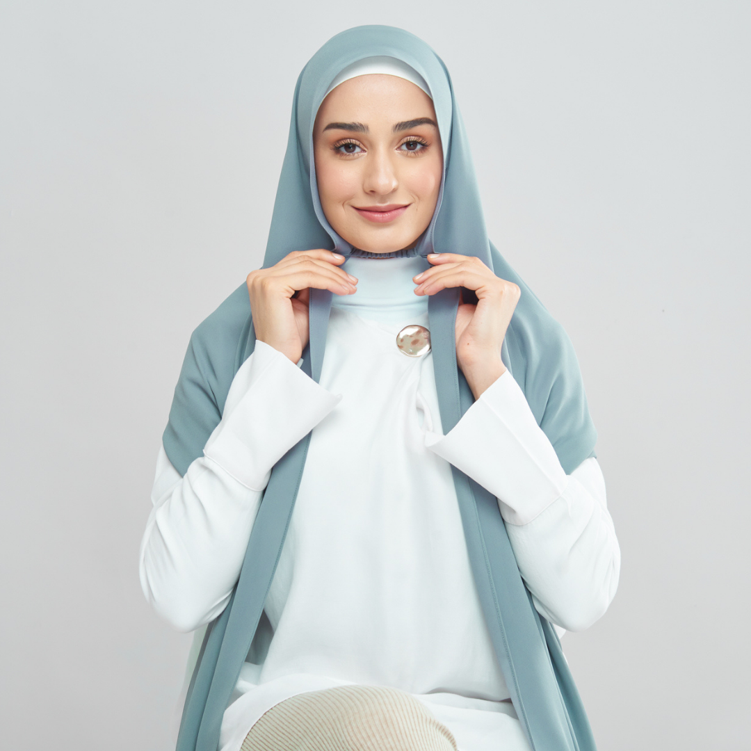 Semi-Instant Eleanor in Dusty Blue