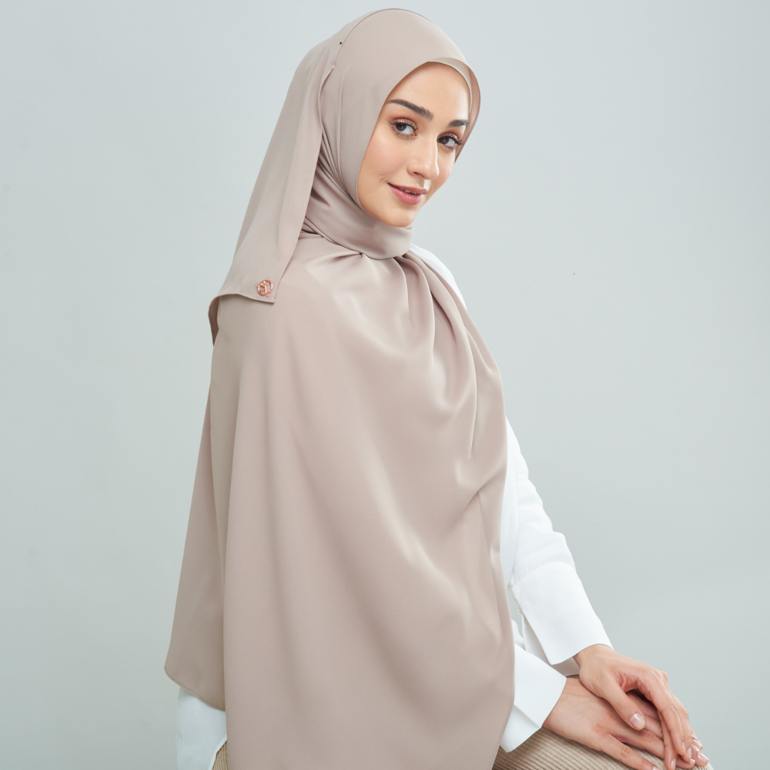Semi-Instant Eleanor in Natural Taupe