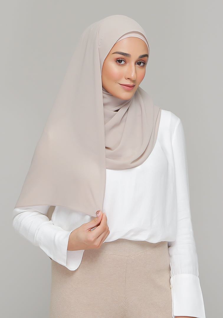 Tie-Back Chiffon Gabana in Latte