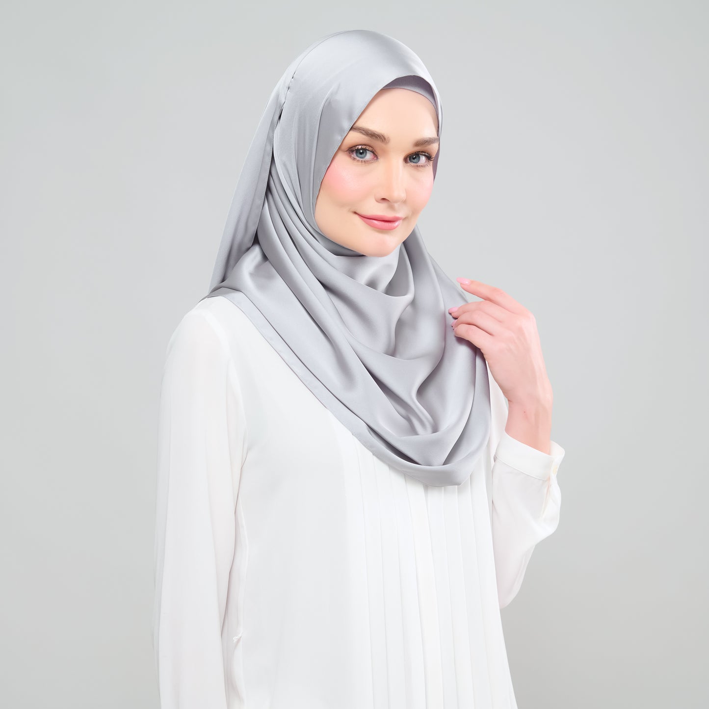 Grace Set in Granite Grey
