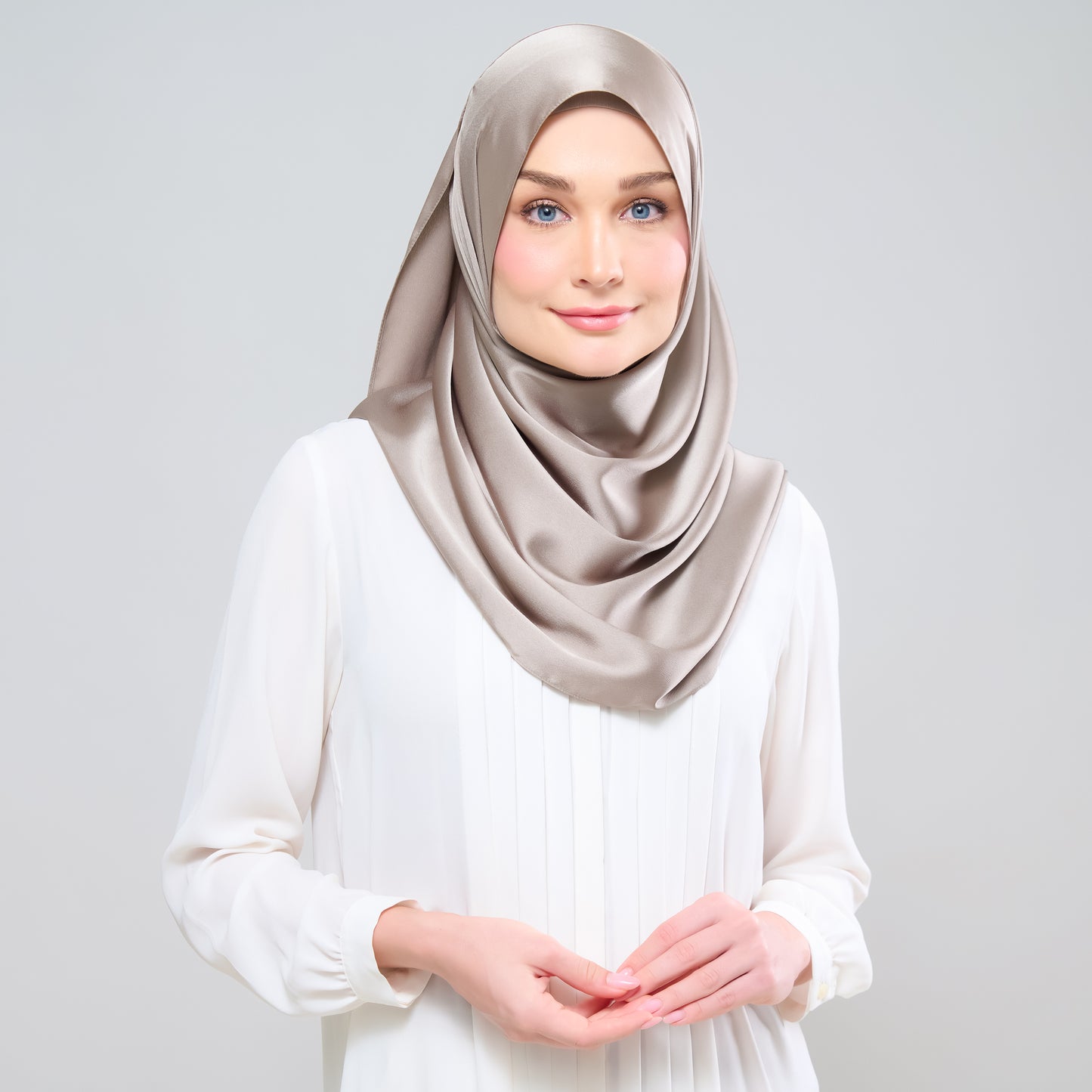 Grace Set in Earth Taupe