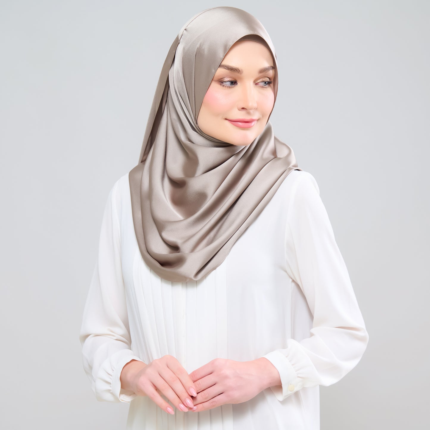 Grace Set in Earth Taupe