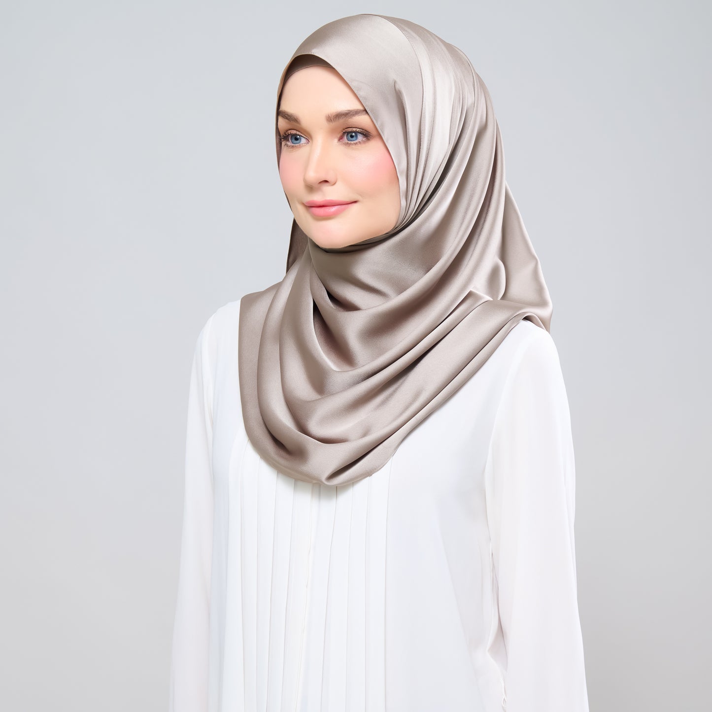 Grace Set in Earth Taupe