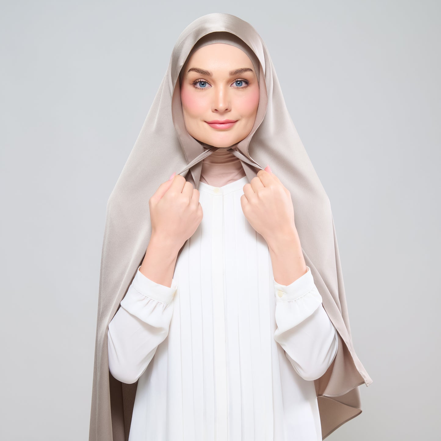 Grace Set in Earth Taupe