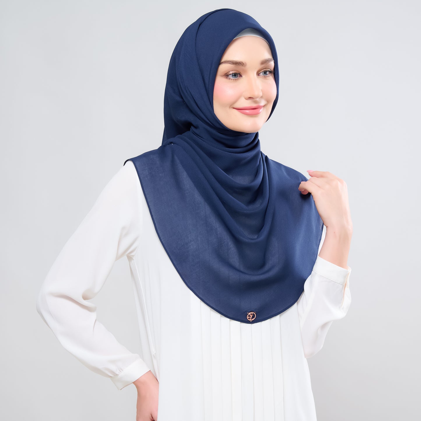 Hayfa Bawal Curve 48 in Navy Blue
