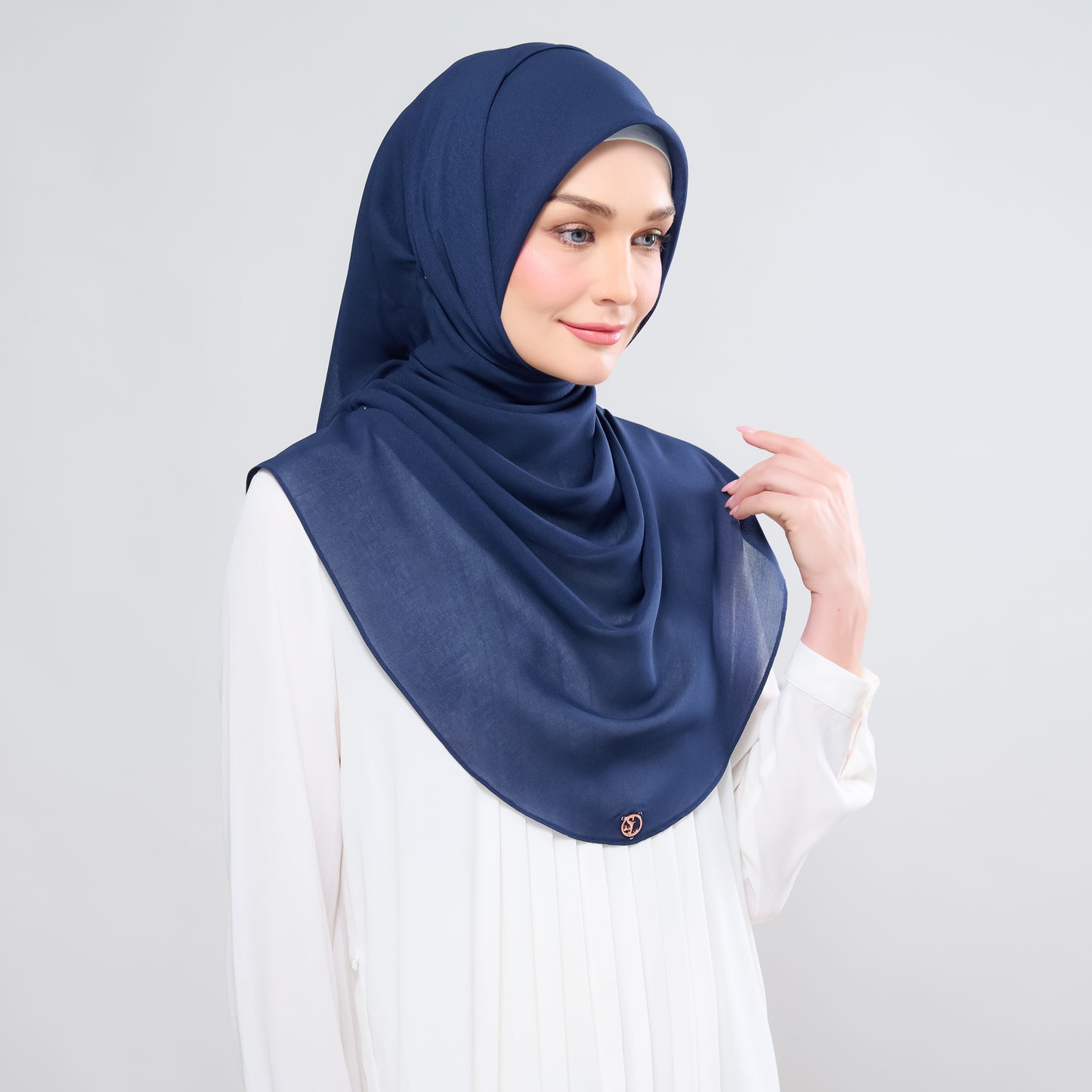 Hayfa Bawal Curve 48 in Navy Blue