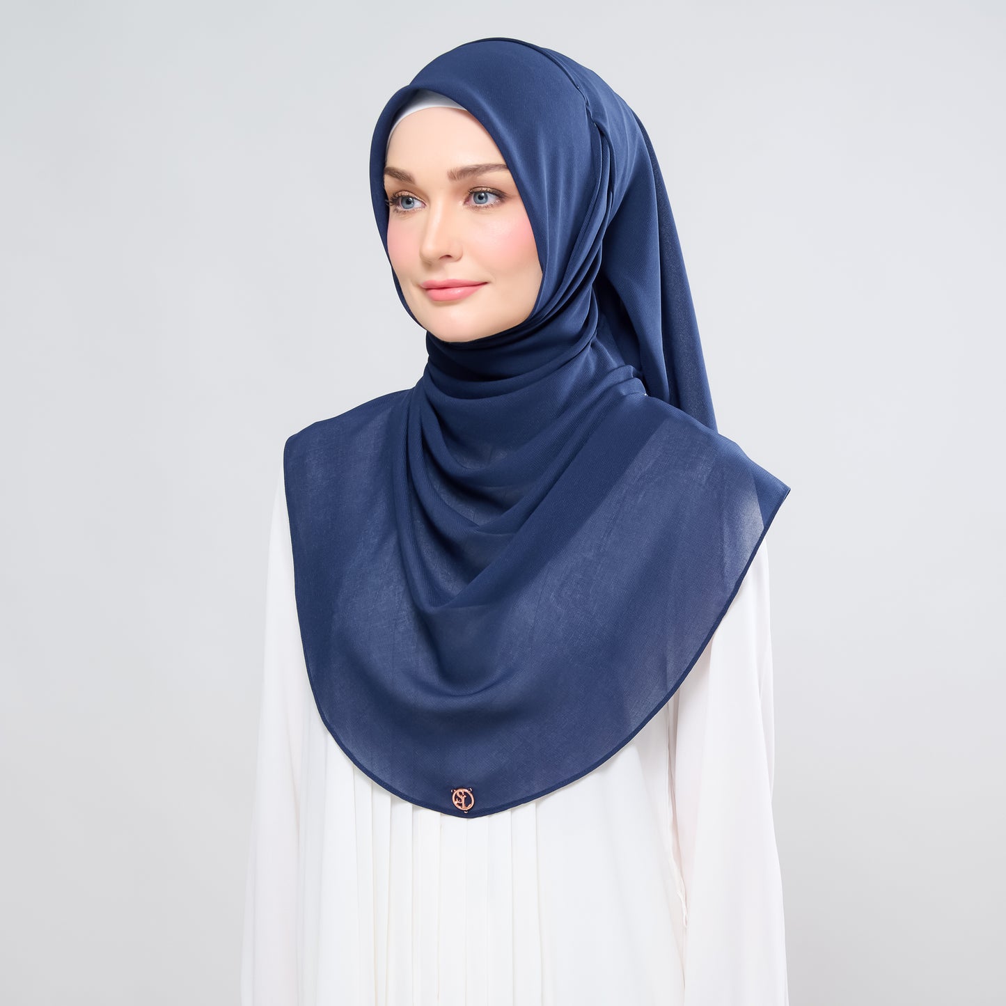 Hayfa Bawal Curve 48 in Navy Blue