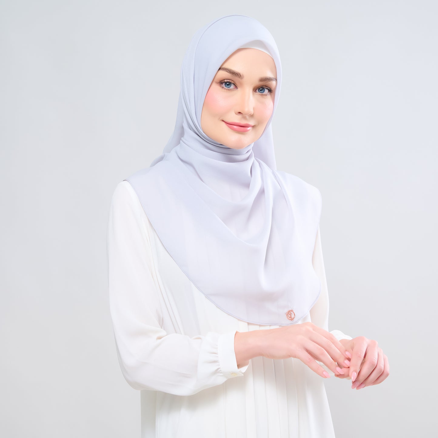 Hayfa Bawal Curve 48 in Light Grey