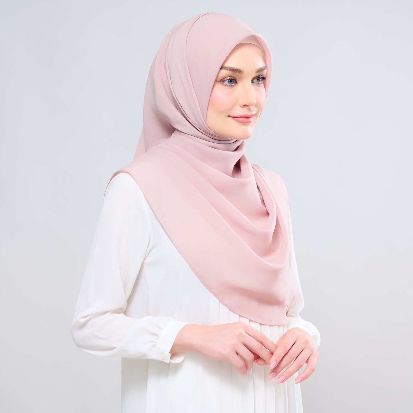 Hayfa Bawal Curve 48 in Dusty Berry