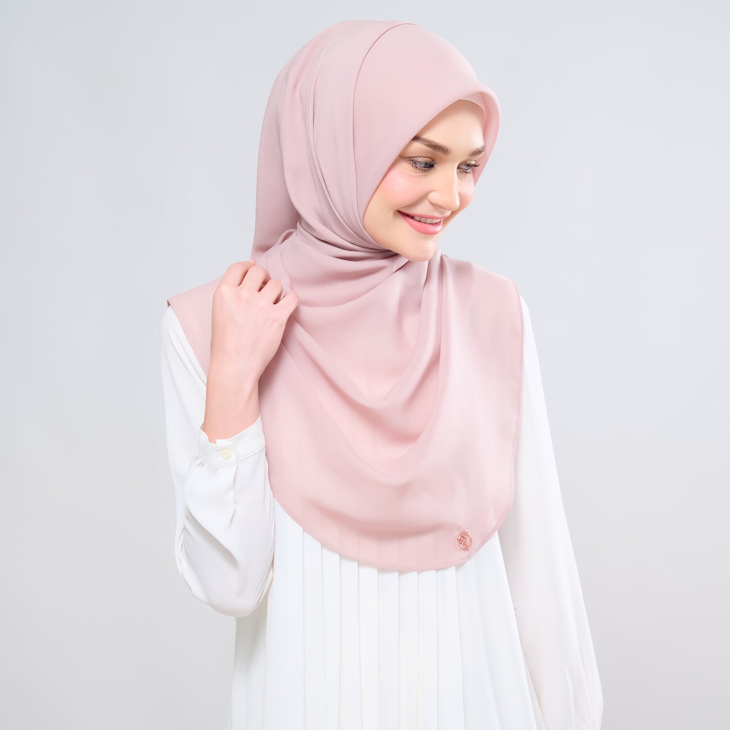 Hayfa Bawal Curve 48 in Dusty Berry