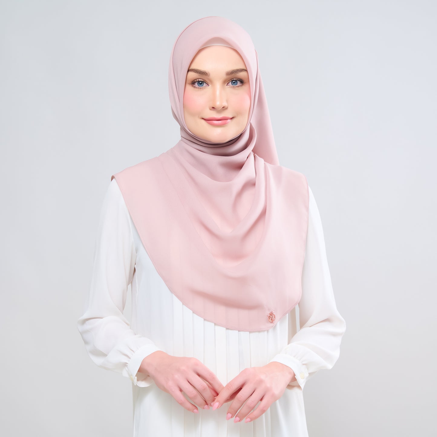 Hayfa Bawal Curve 48 in Dusty Berry