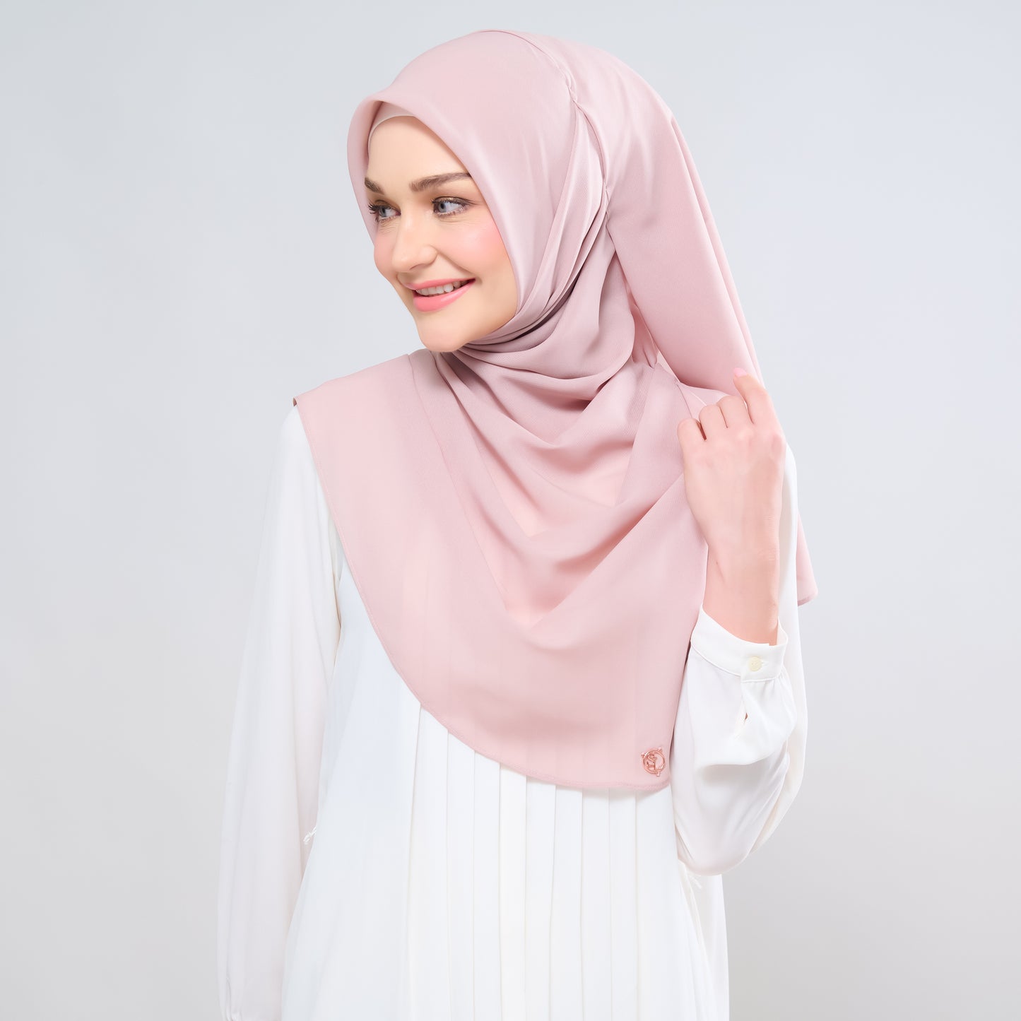 Hayfa Bawal Curve 48 in Dusty Berry