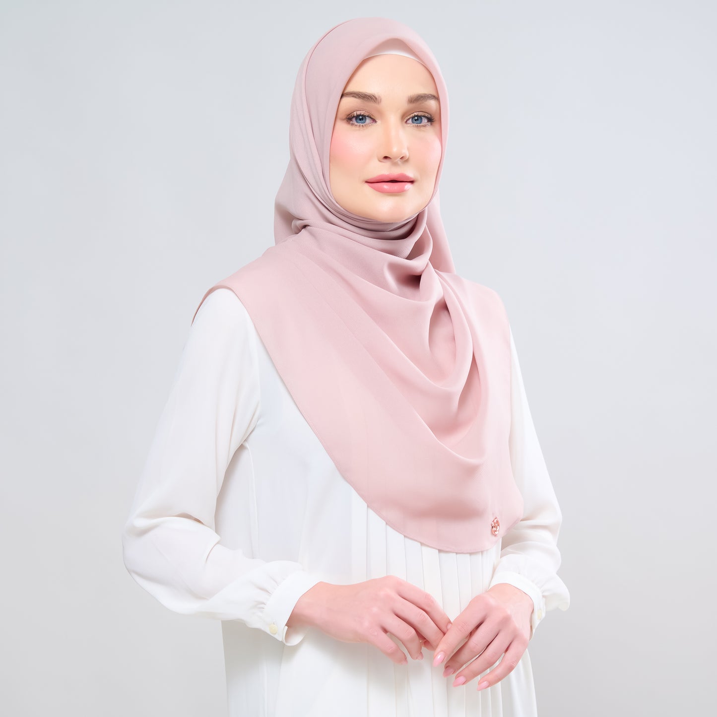 Hayfa Bawal Curve 48 in Dusty Berry