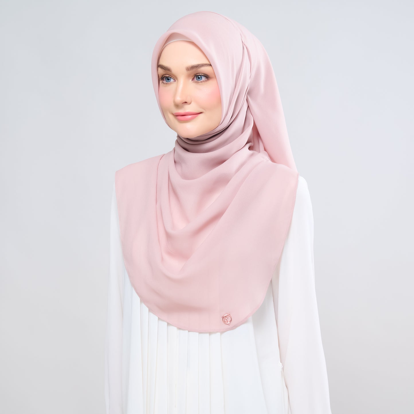 Hayfa Bawal Curve 48 in Dusty Berry