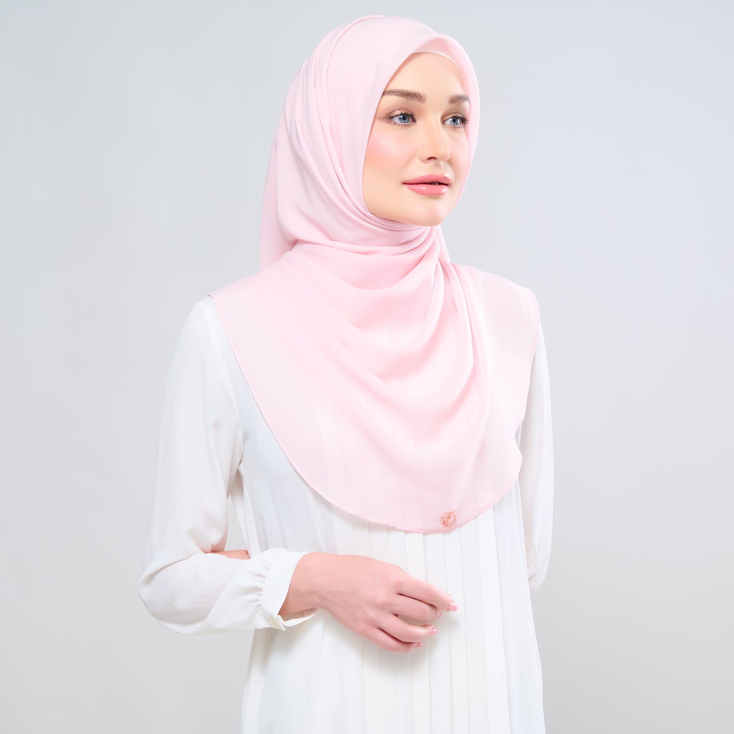 Hayfa Bawal Curve 48 in Light Blush