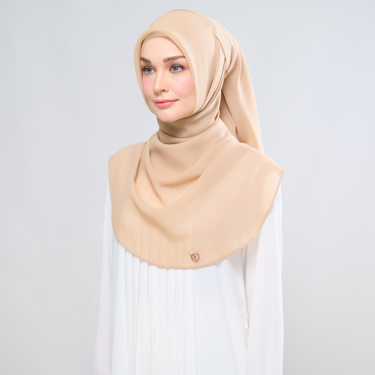 Hayfa Bawal Curve 48 in Light Latte