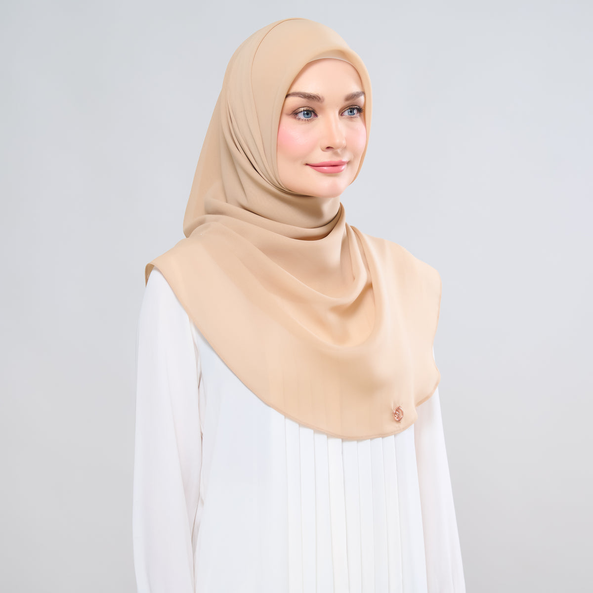 Hayfa Bawal Curve 48 in Light Latte
