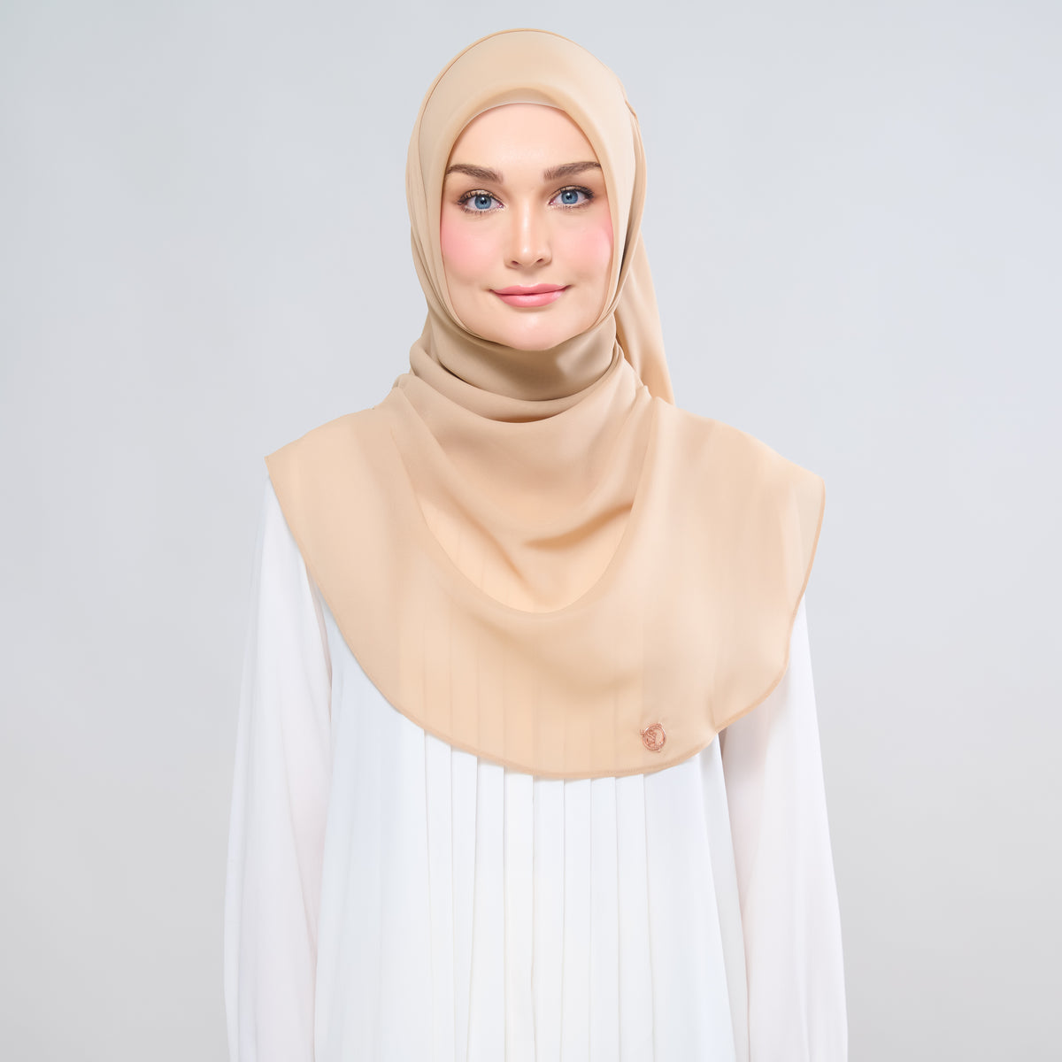 Hayfa Bawal Curve 48 in Light Latte