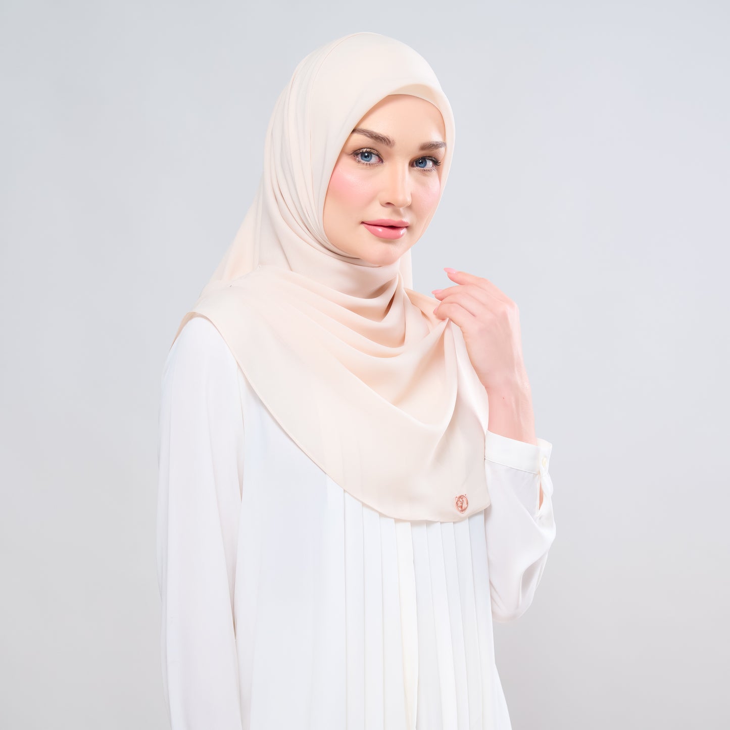 Hayfa Bawal Curve 48 in Nude Cream