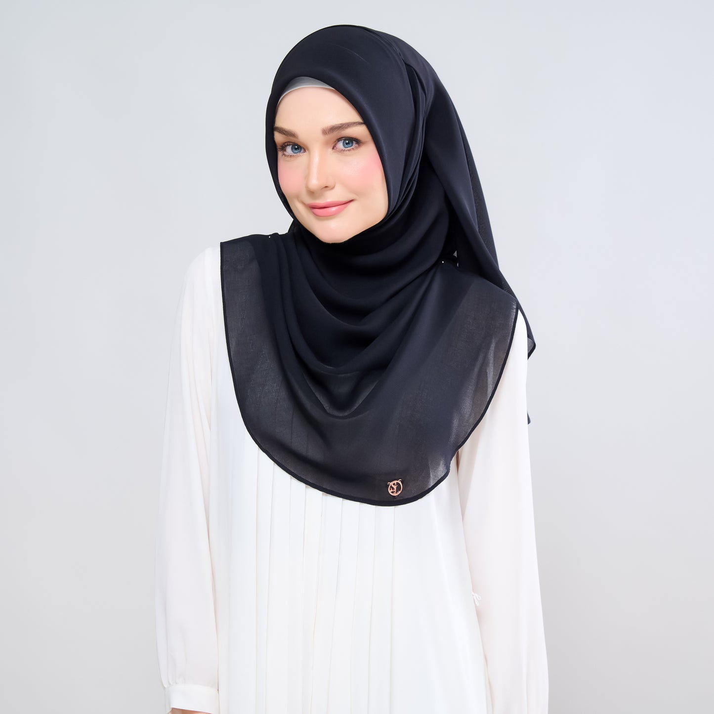 Hayfa Bawal Curve 48 in Black