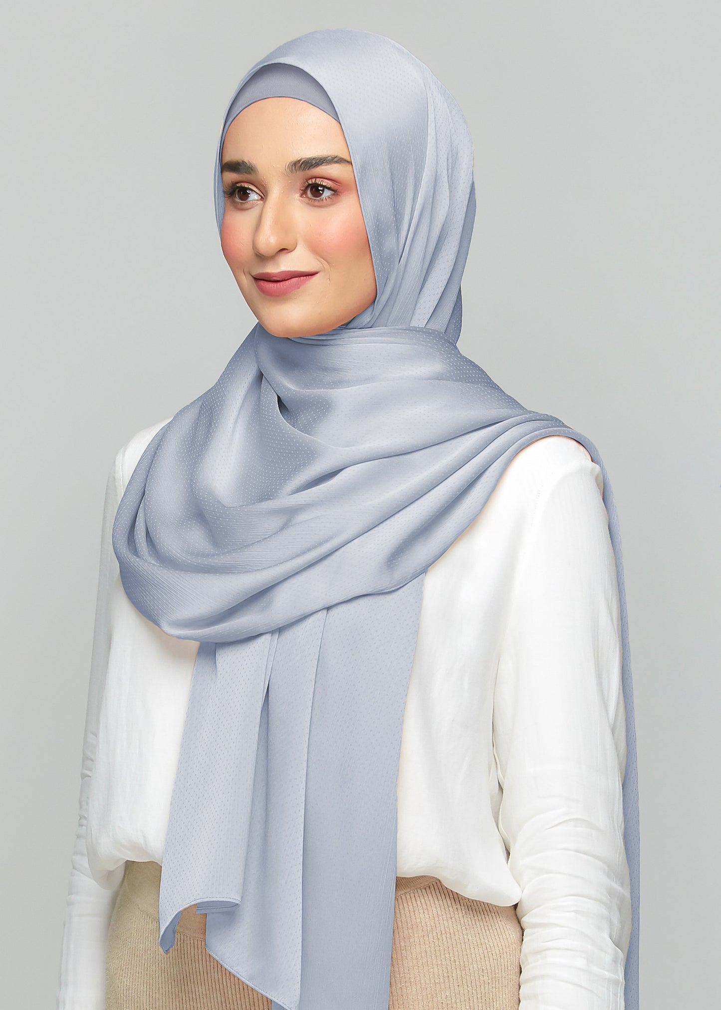 Lily Set in Iron Blue