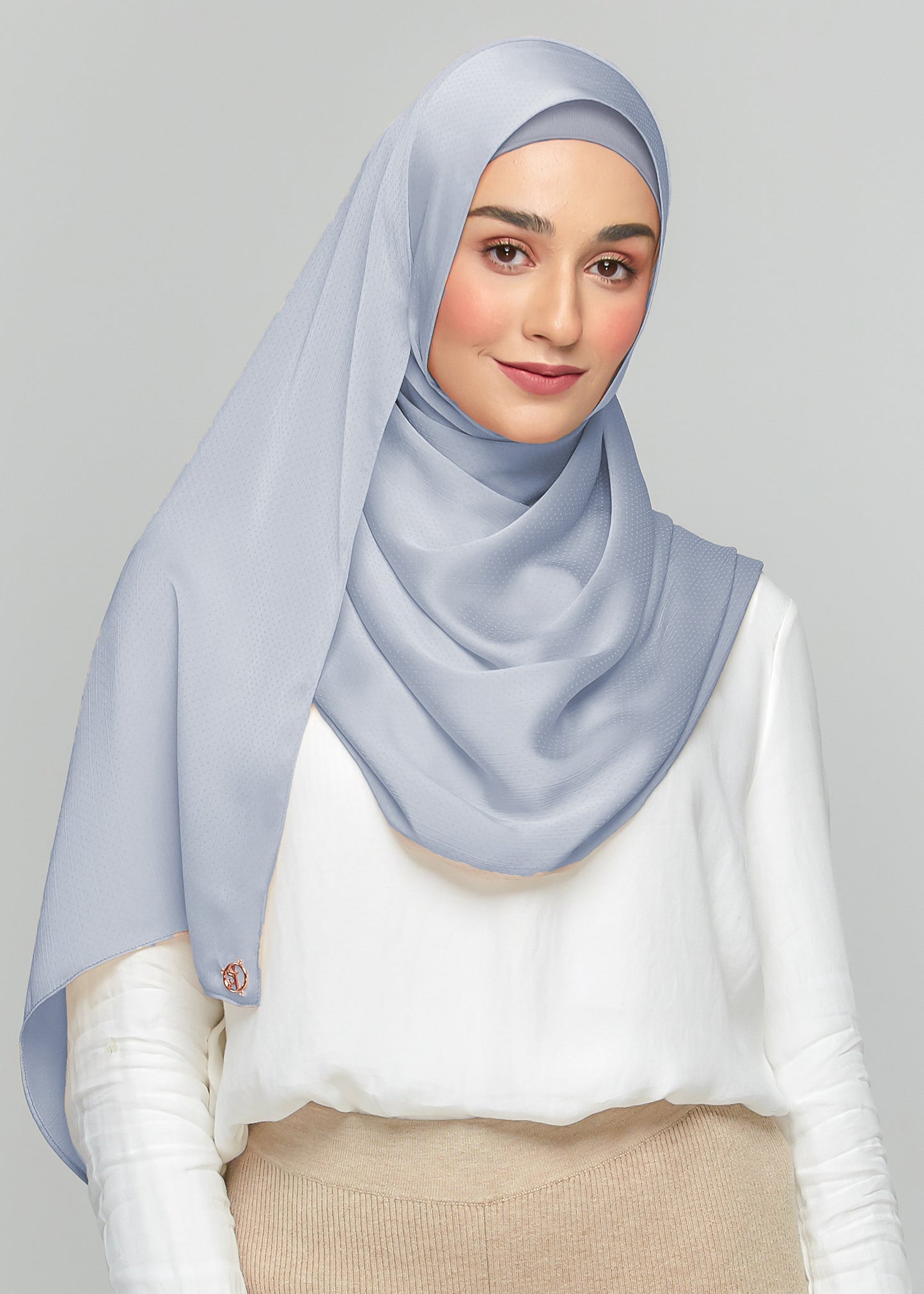Lily Set in Iron Blue