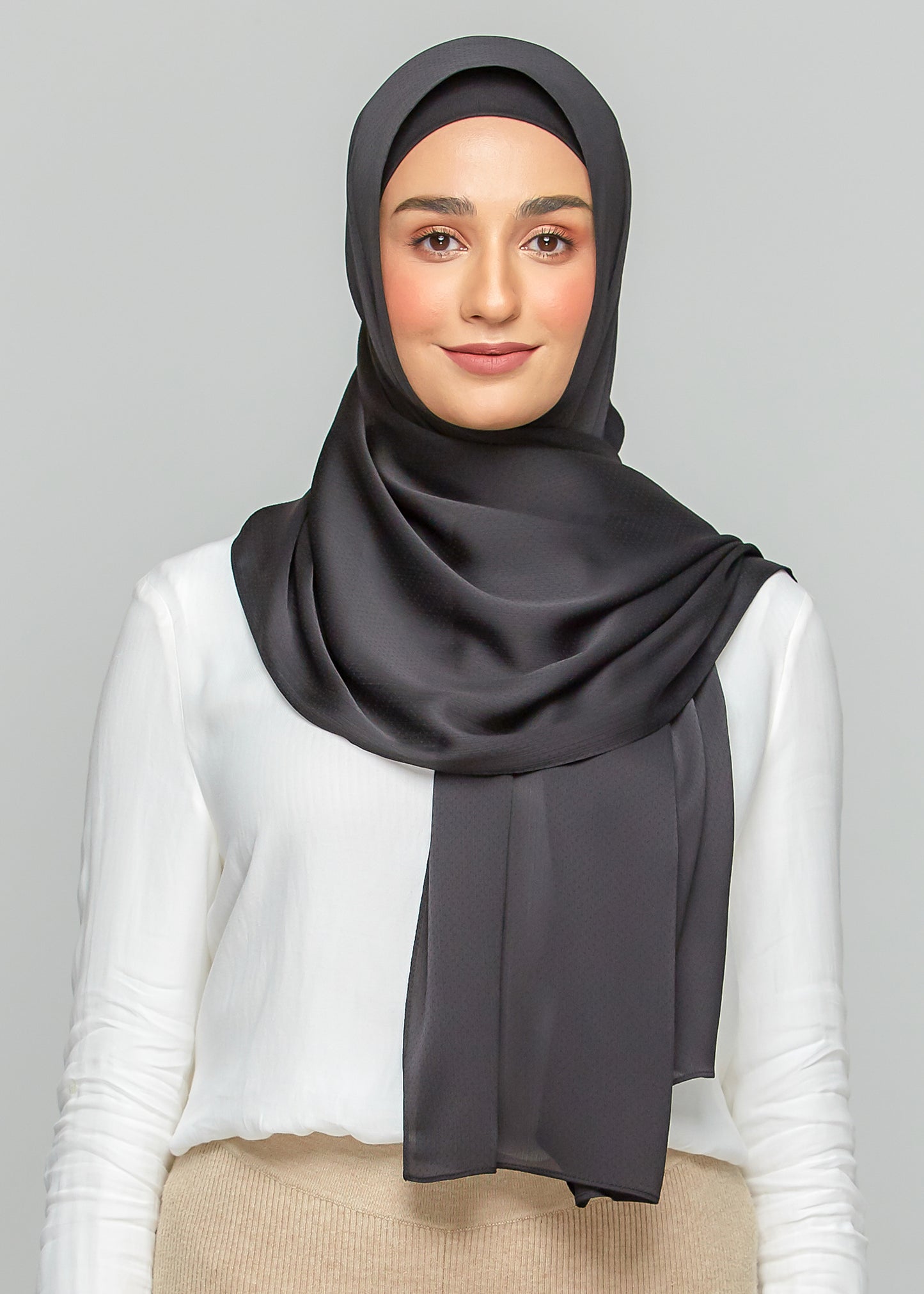 Lily Set in Black