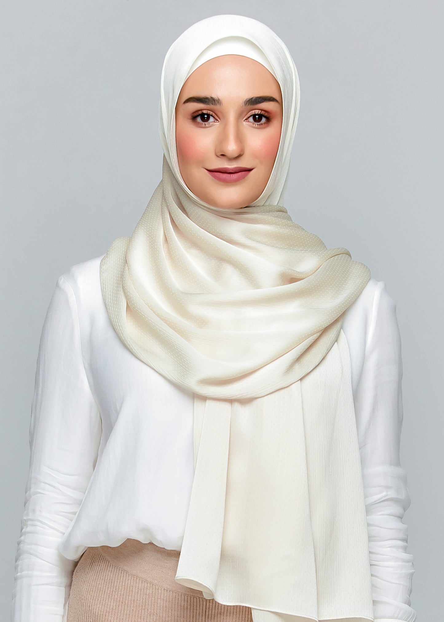 Lily Set in Gardenia White