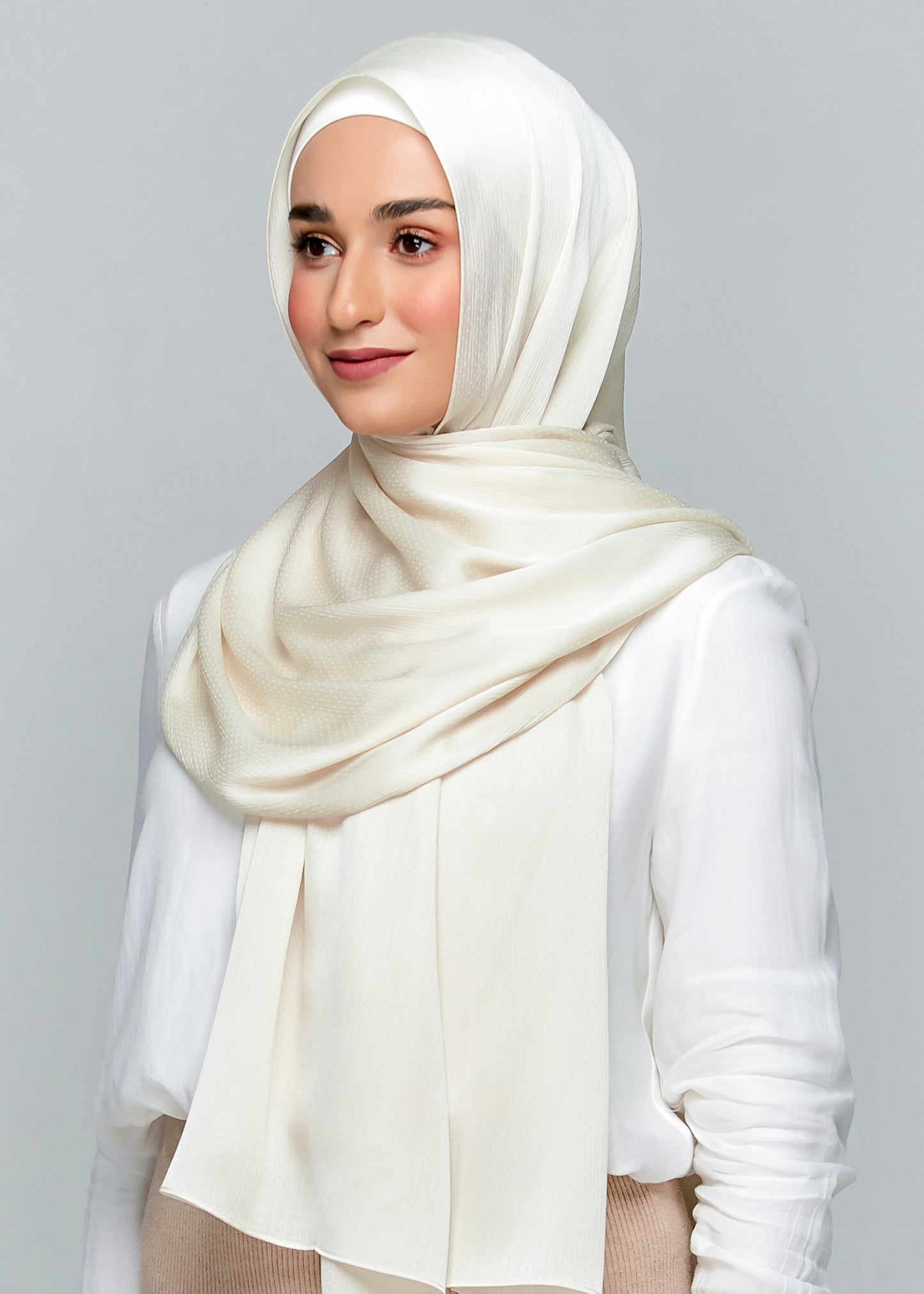 Lily Set in Gardenia White