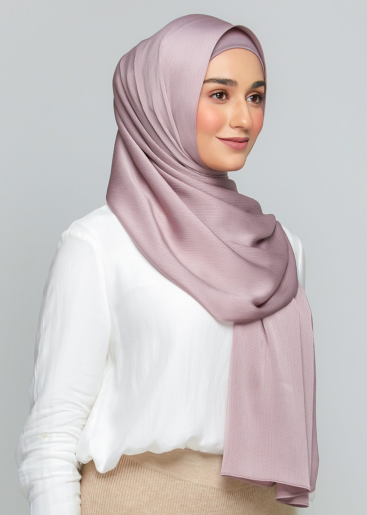 Lily Set in Nude Berry