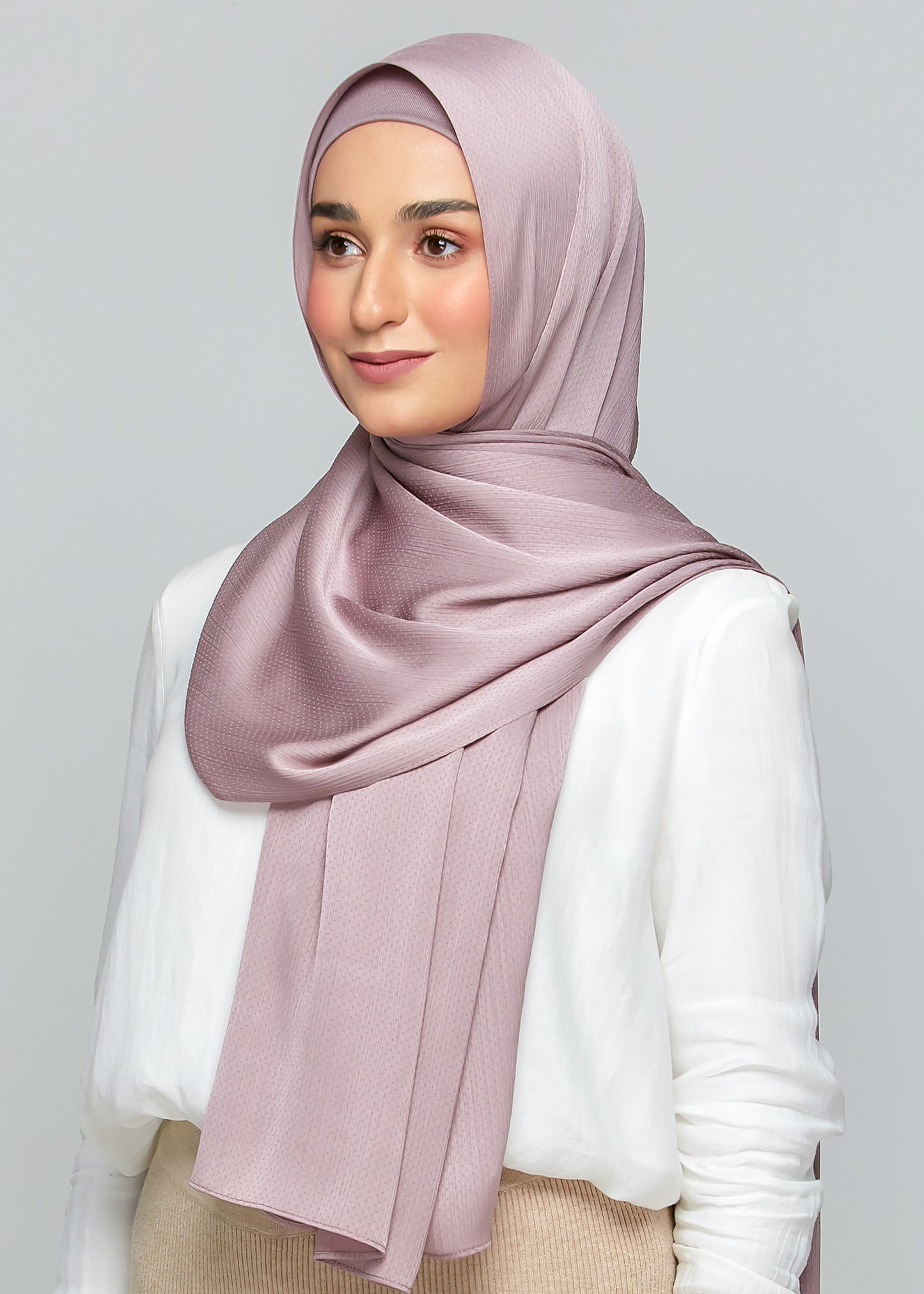Lily Set in Nude Berry