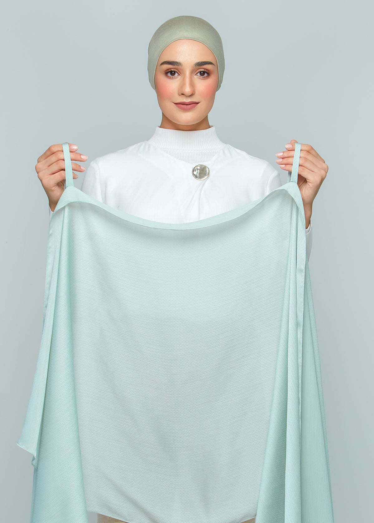 Lily Set in Soft Green