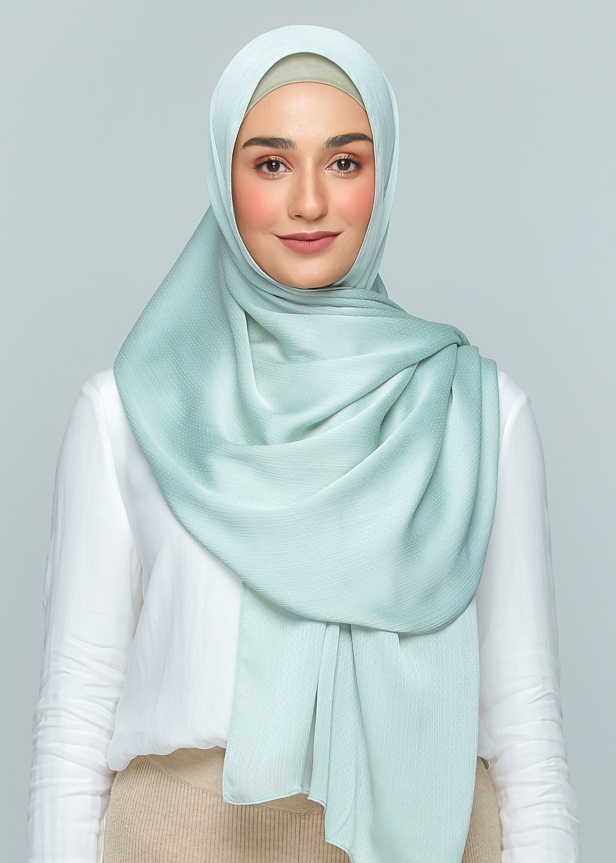 Lily Set in Soft Green