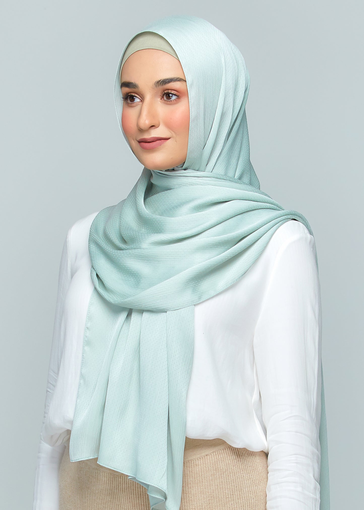 Lily Set in Soft Green