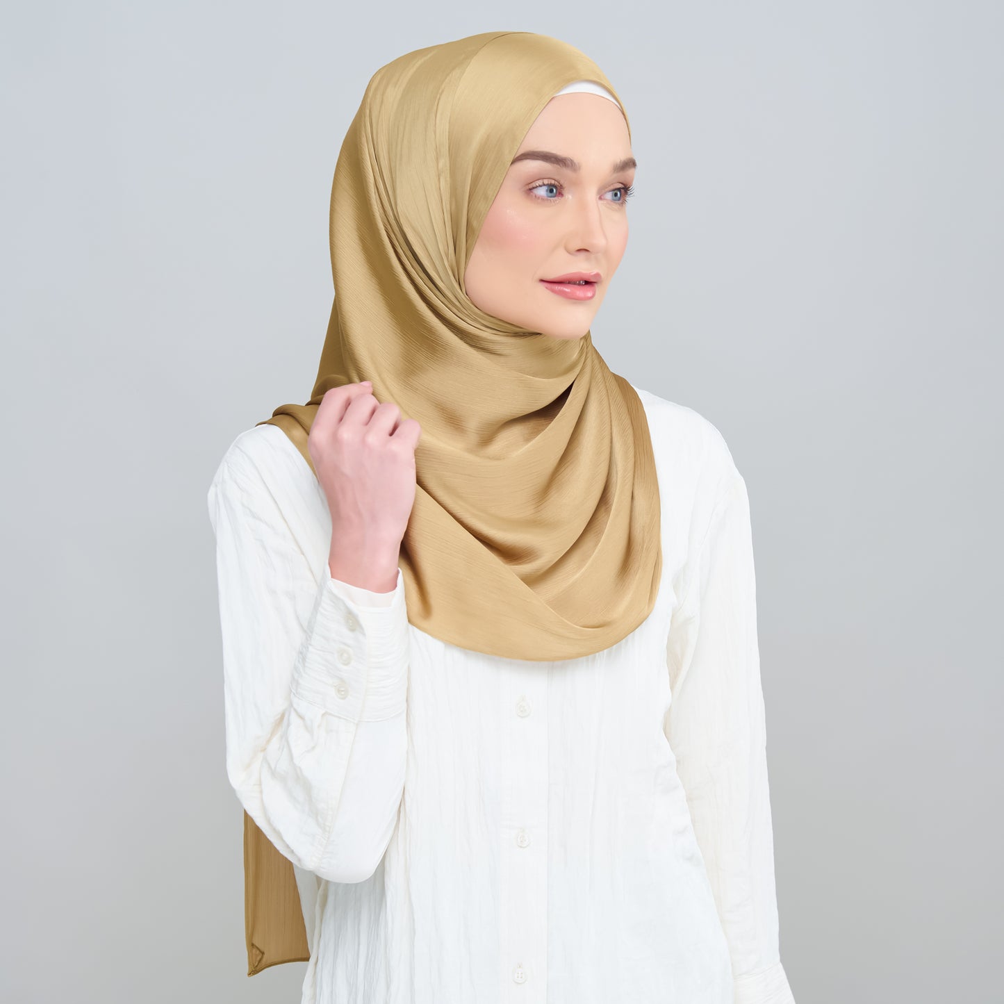 Medina Silk Shawl in Gold