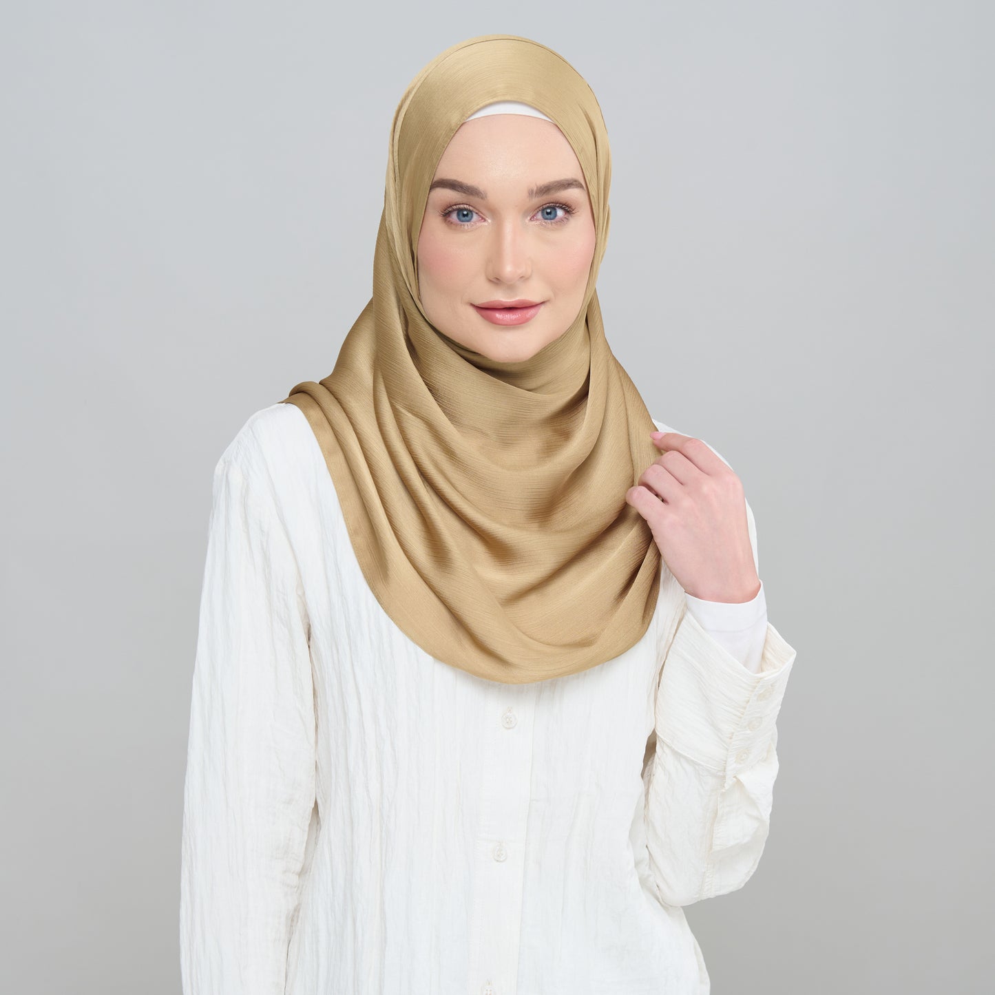 Medina Silk Shawl in Gold