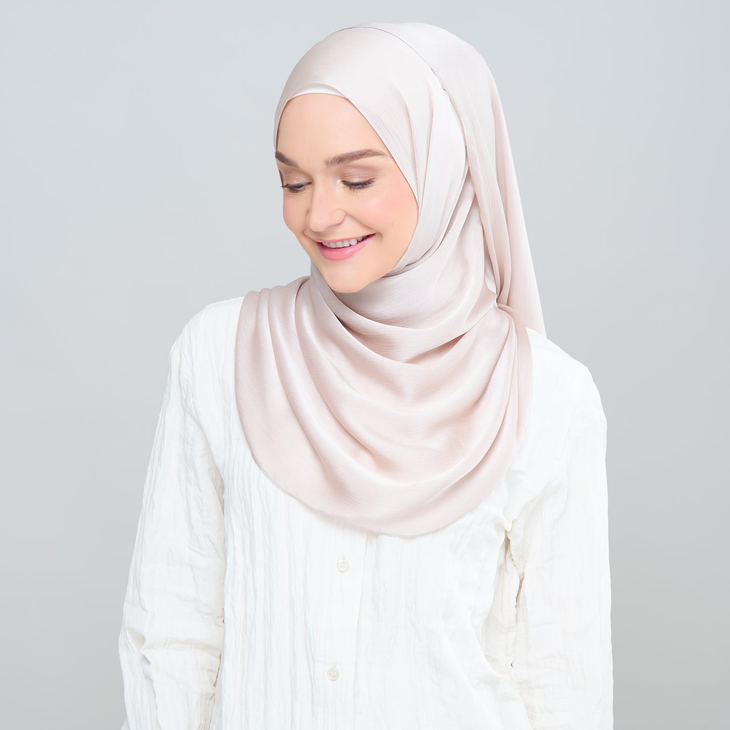 Medina Silk Shawl in Light Taupe
