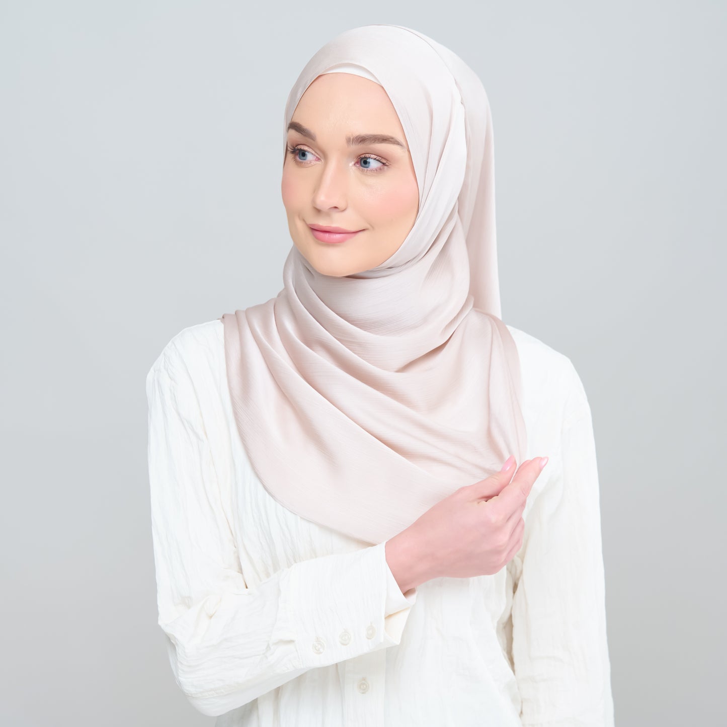 Medina Silk Shawl in Light Taupe