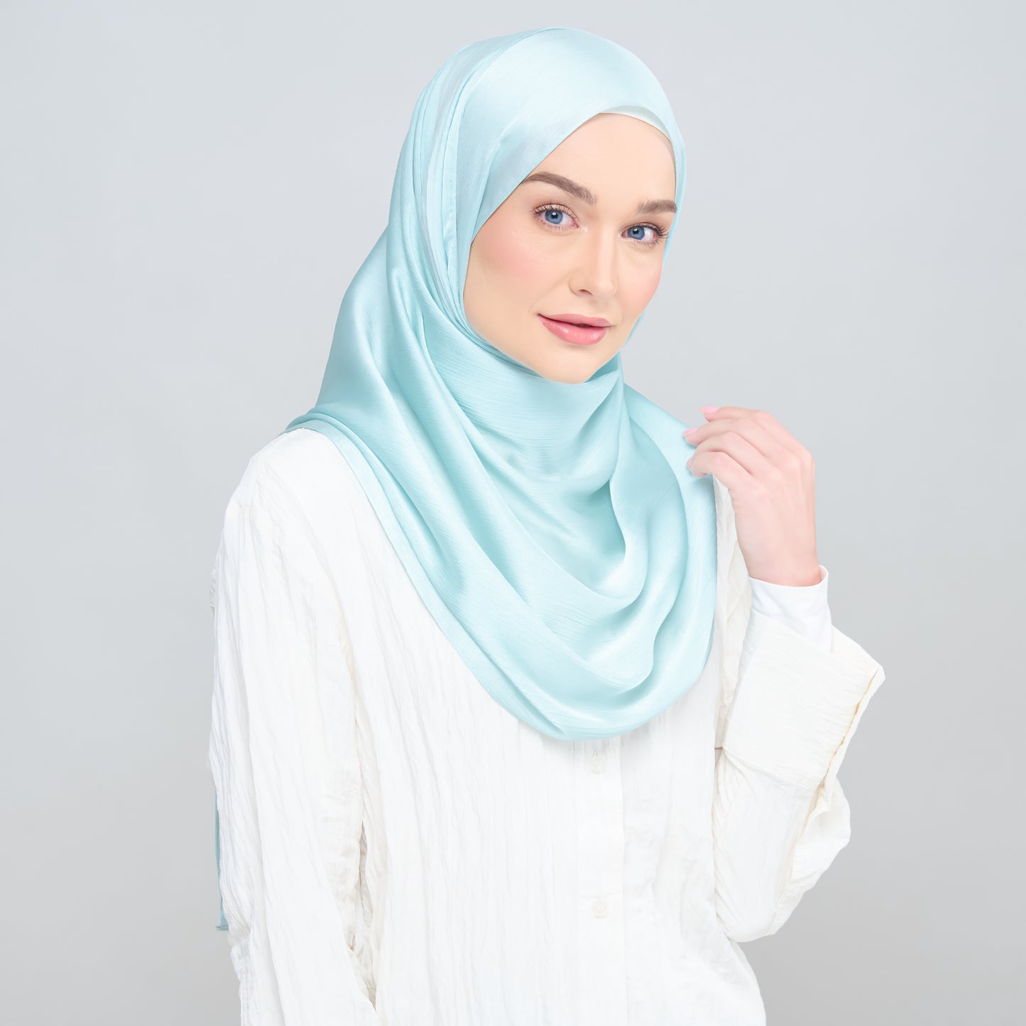 Medina Silk Shawl in Mint