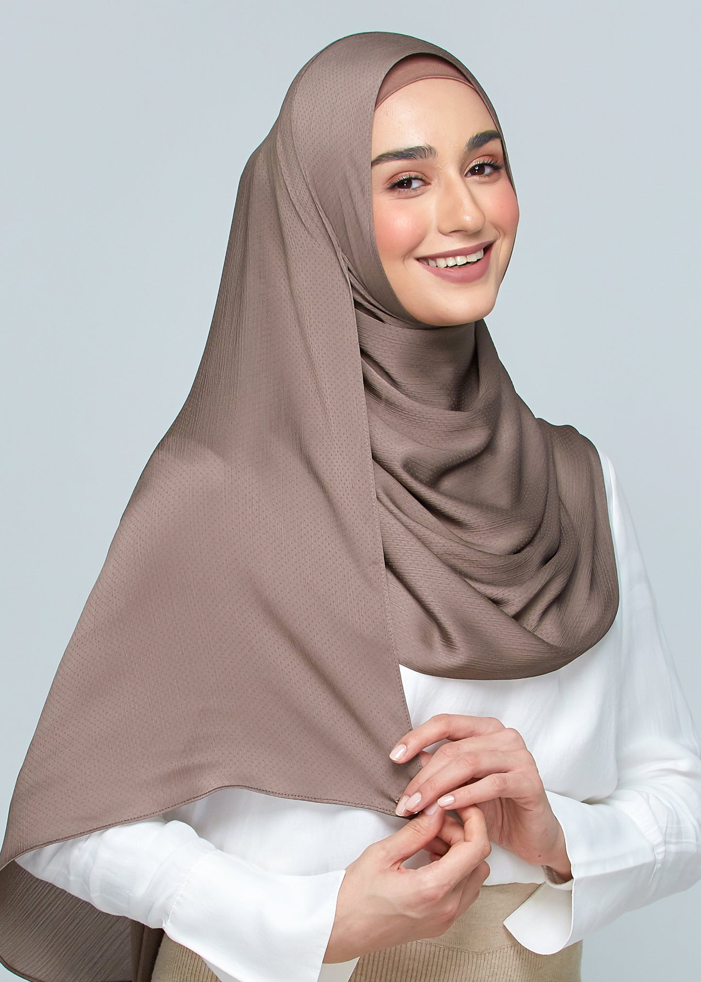 Lily Set in Dark Chocolate