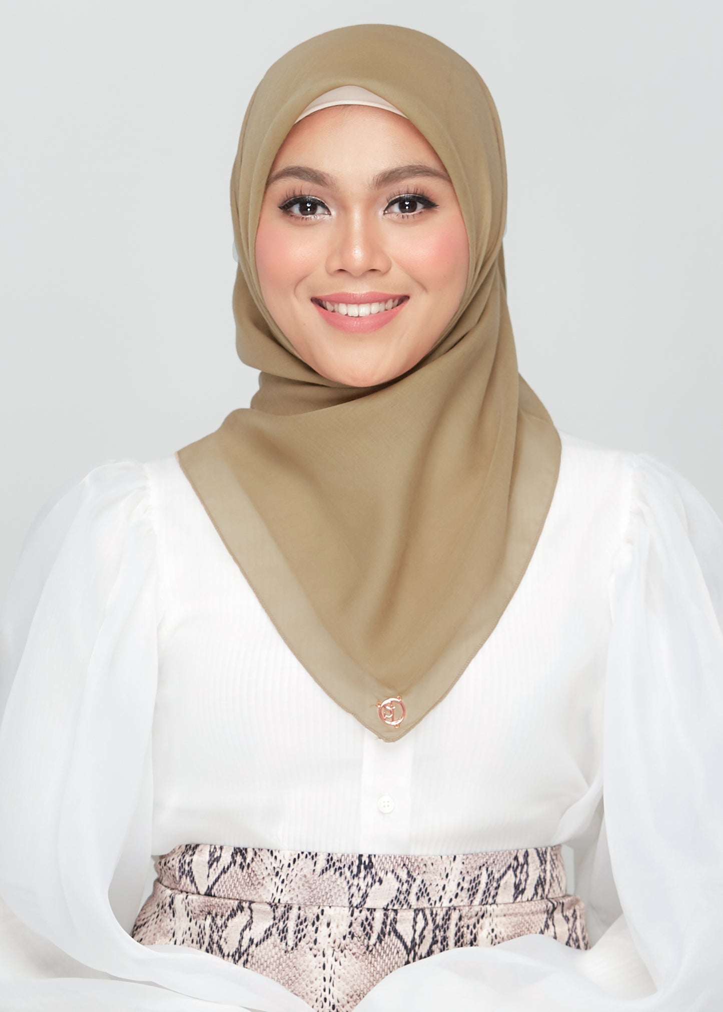 Bawal Babe in Mustard Brown