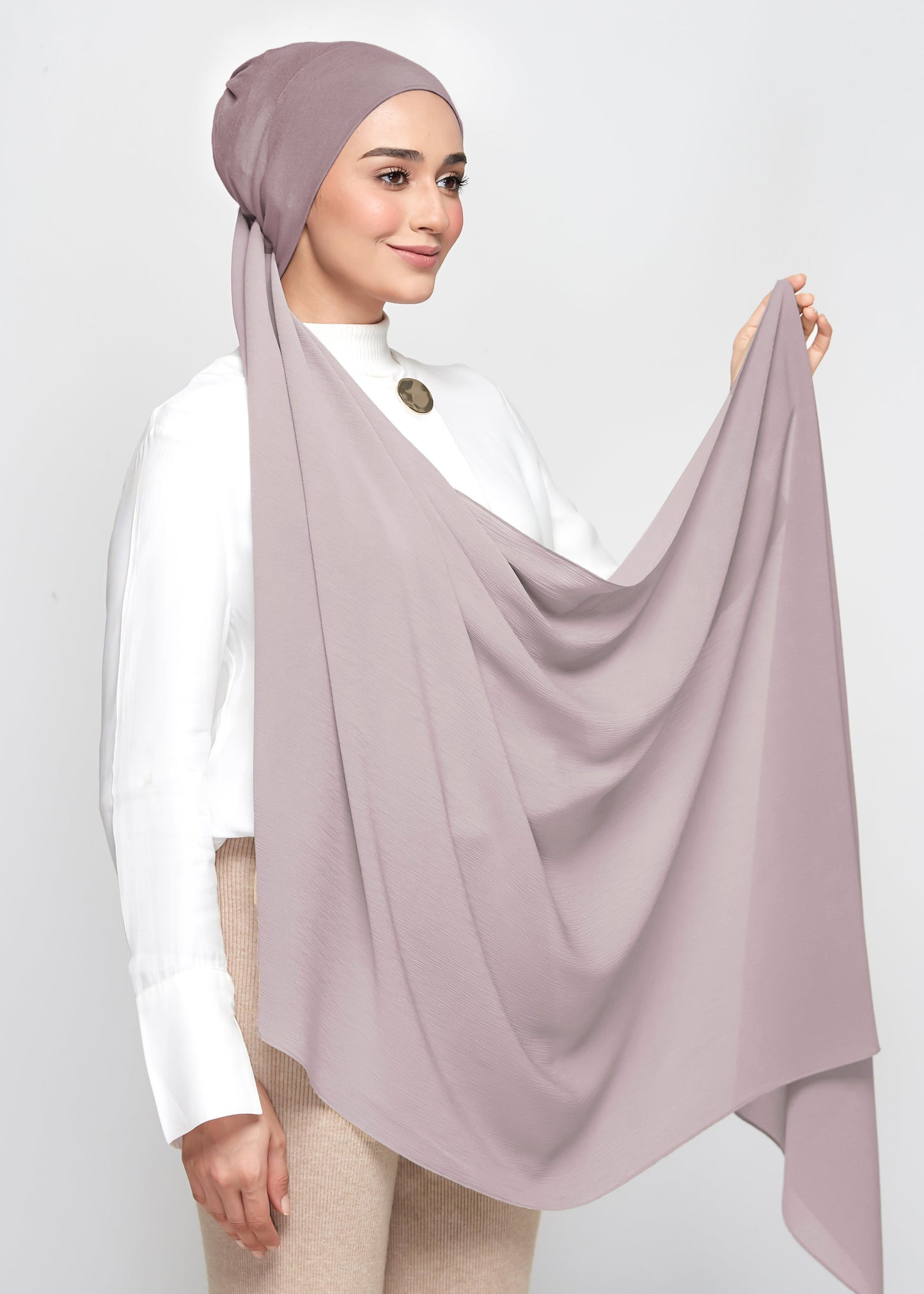 Chiffon Dolce in Ash Taupe (Semi-Instant)