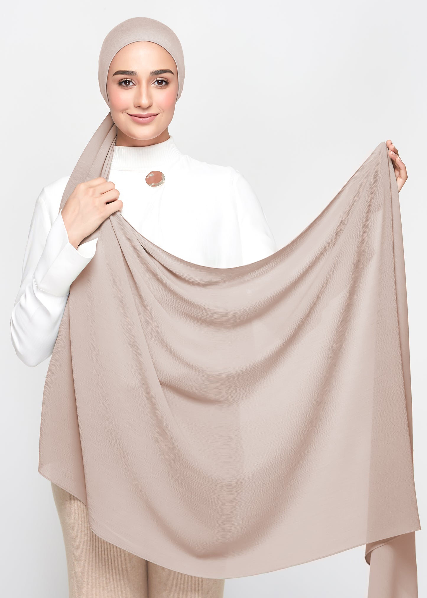 Chiffon Dolce in Cashew Blonde (Semi-Instant)