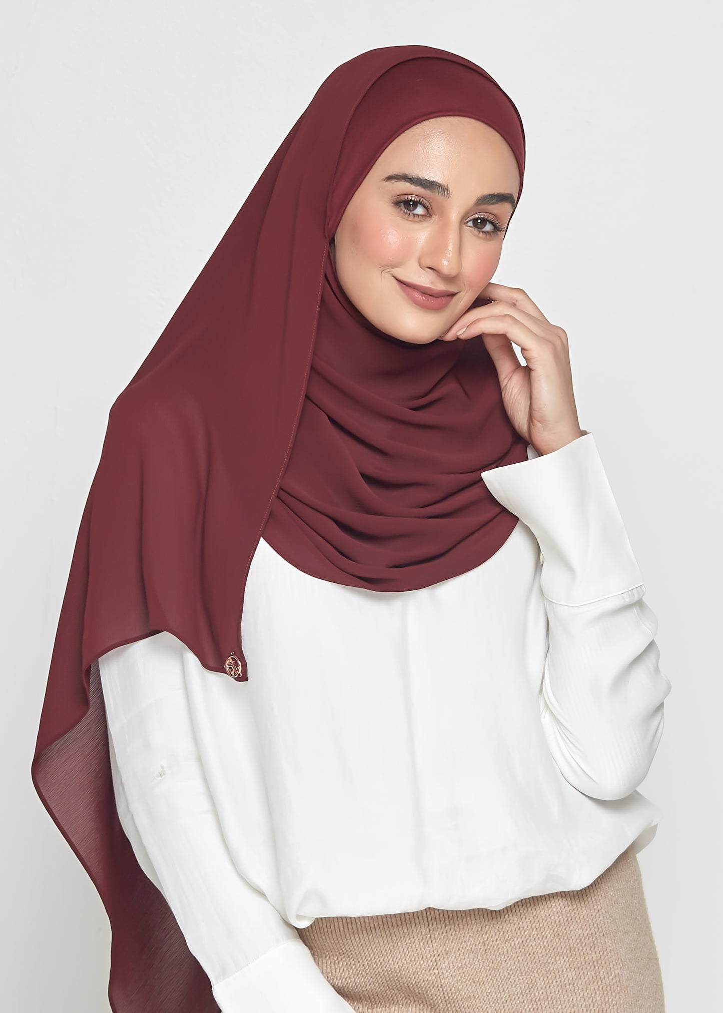 Chiffon Dolce in Crimson Red (Semi-Instant)