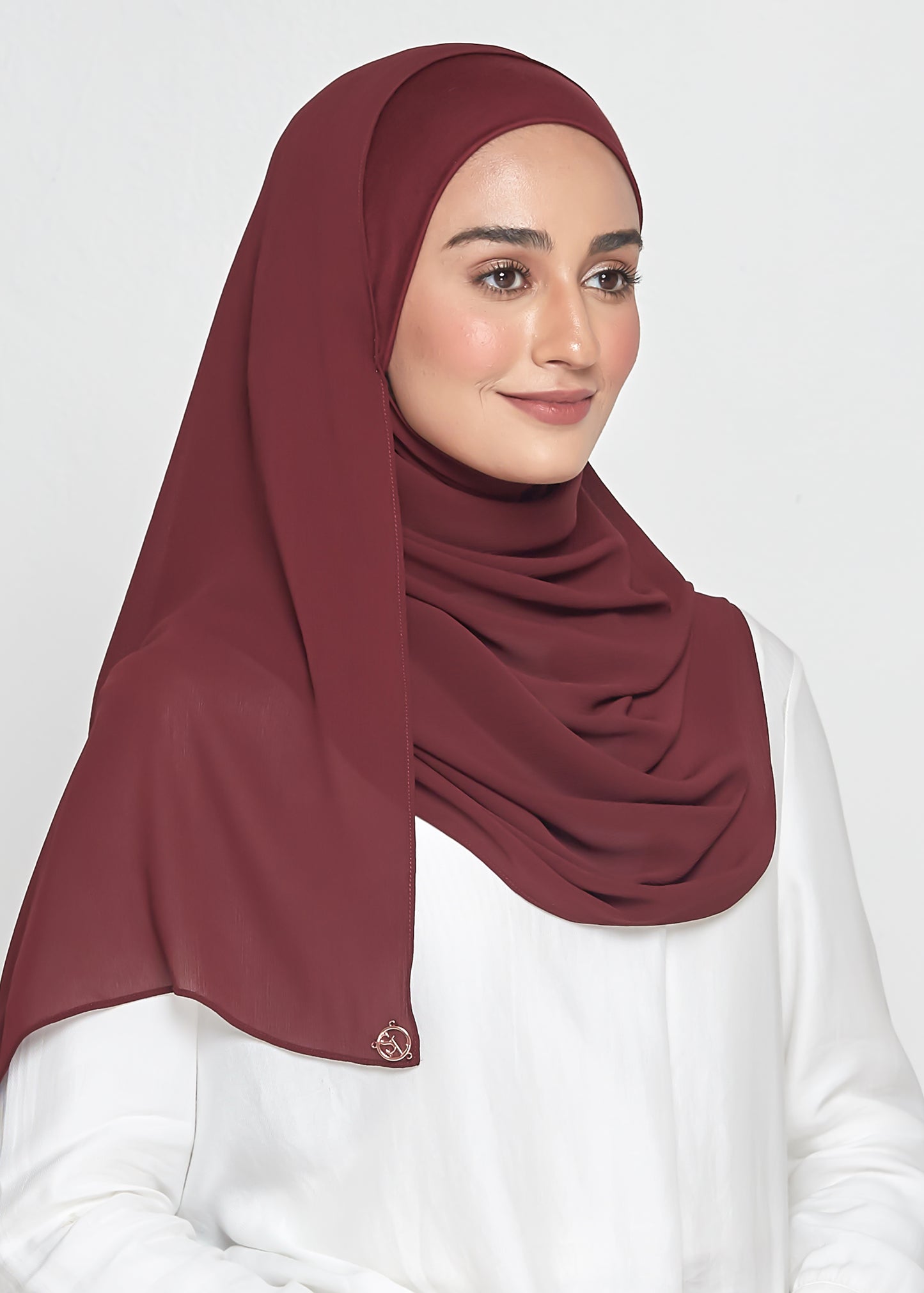 Chiffon Dolce in Crimson Red (Semi-Instant)