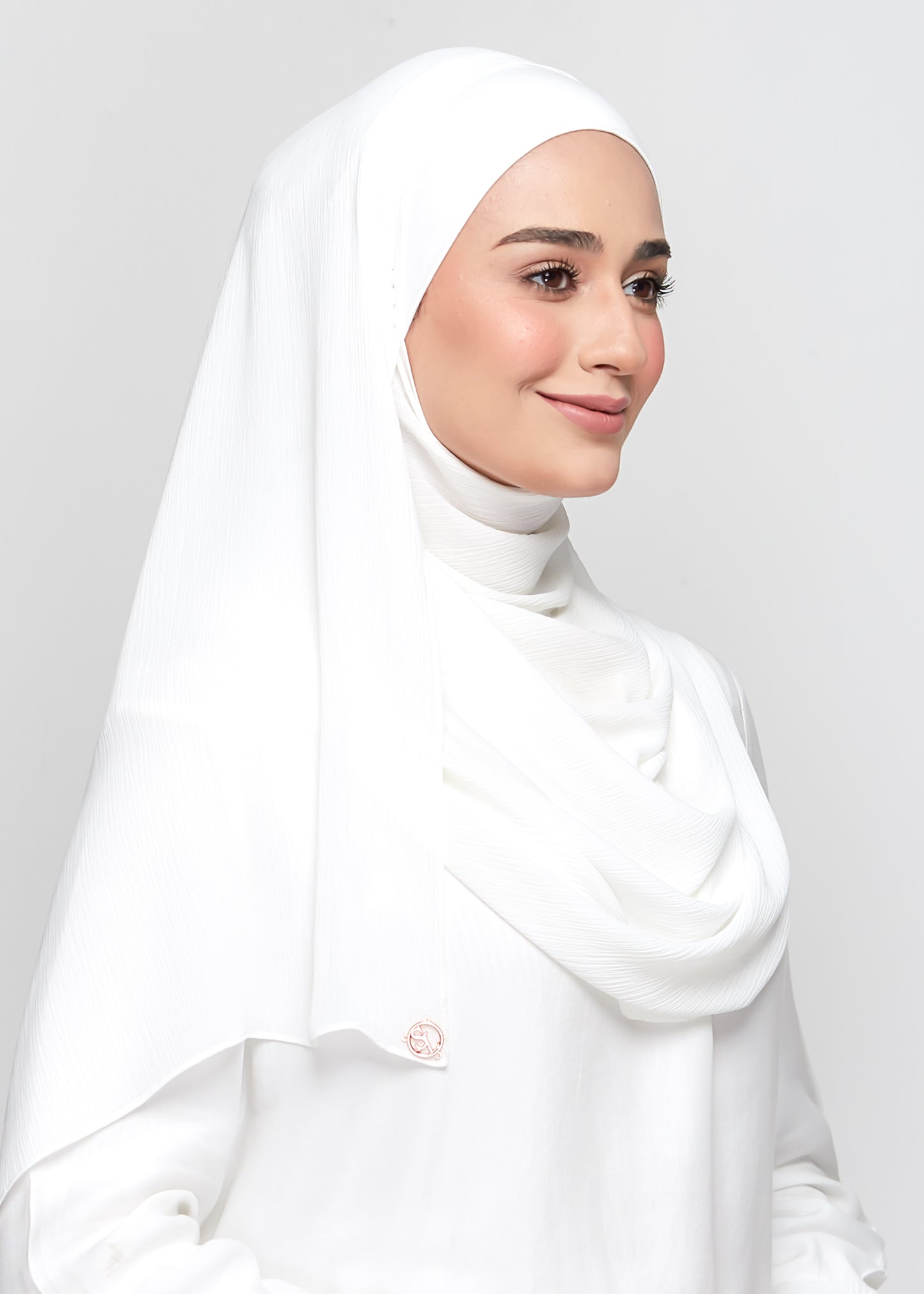 Chiffon Dolce in Pure White (Semi-Instant)