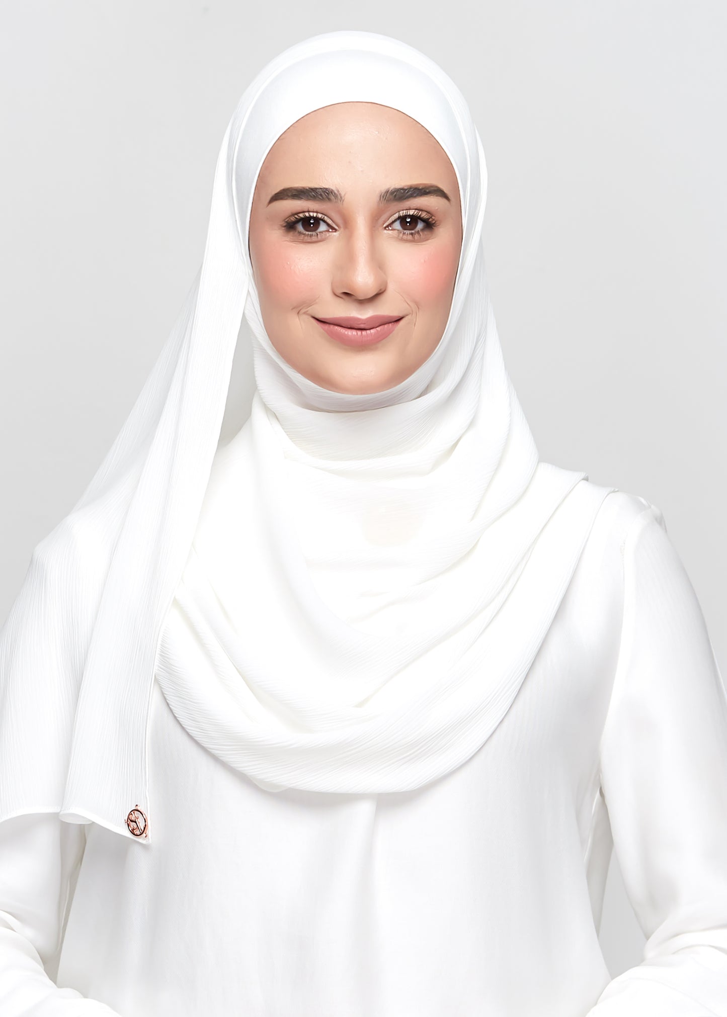 Chiffon Dolce in Pure White (Semi-Instant)