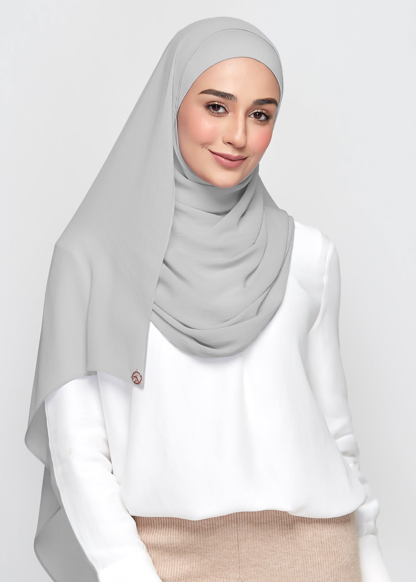 Chiffon Dolce in Smokey Grey (Semi-Instant)
