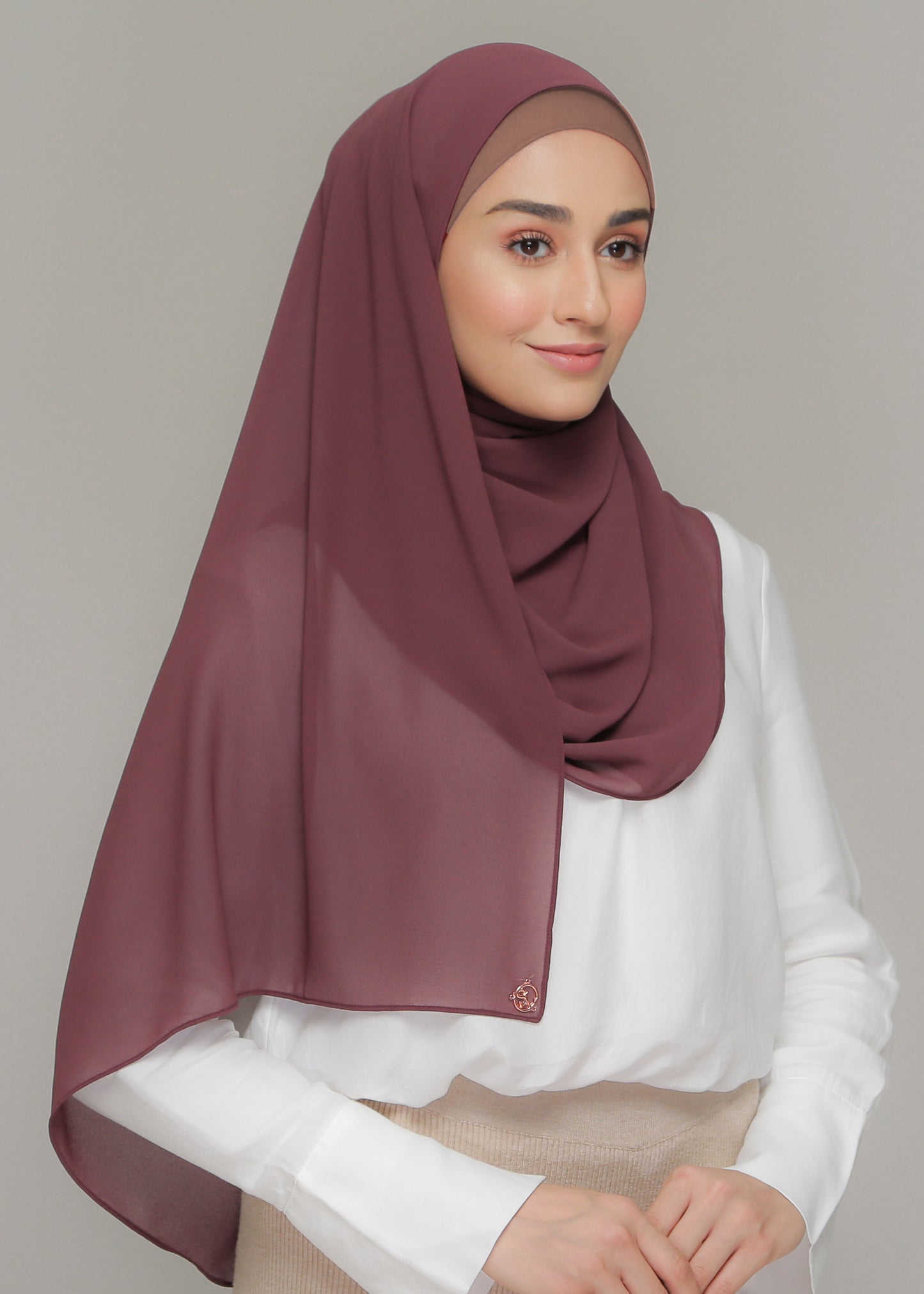 Tie-Back Chiffon Gabana in Plum