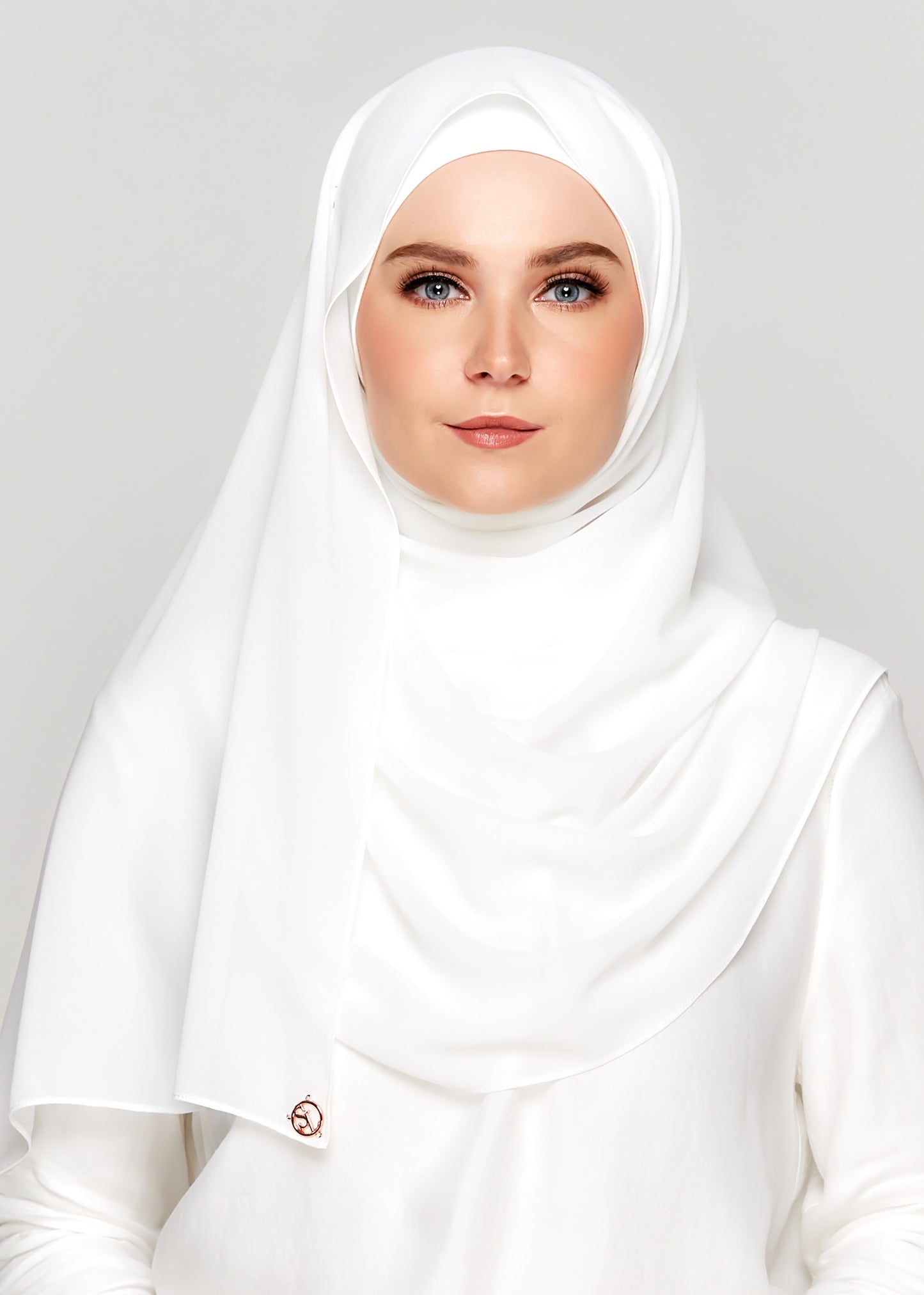 Tie-Back Chiffon Gabana in Pure White